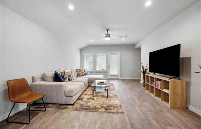 Foto del edificio - 2915 Newington Ln