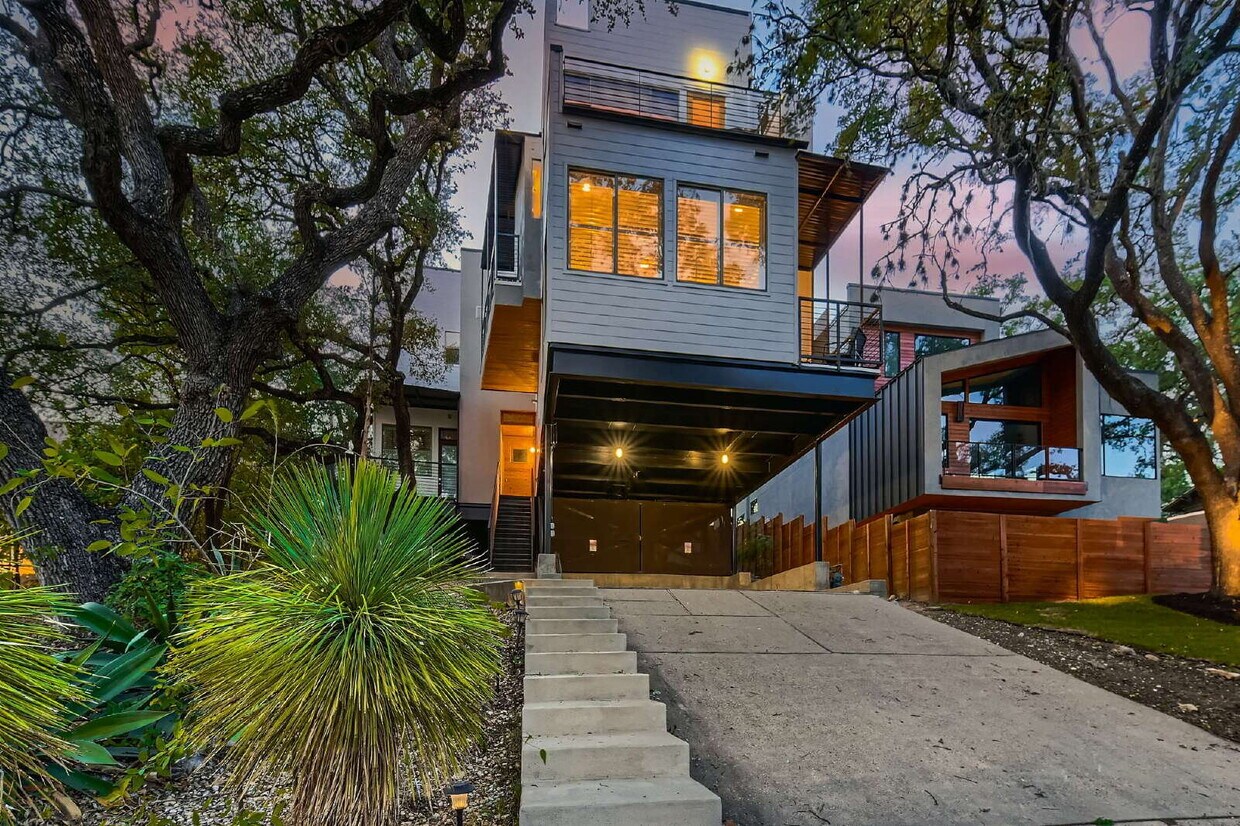 Foto principal - 2612 Carnarvon Ln