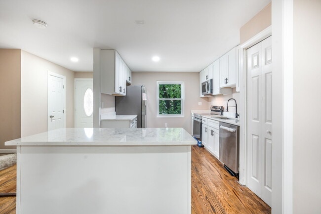 Foto del edificio - 3671 Waterwheel Sq