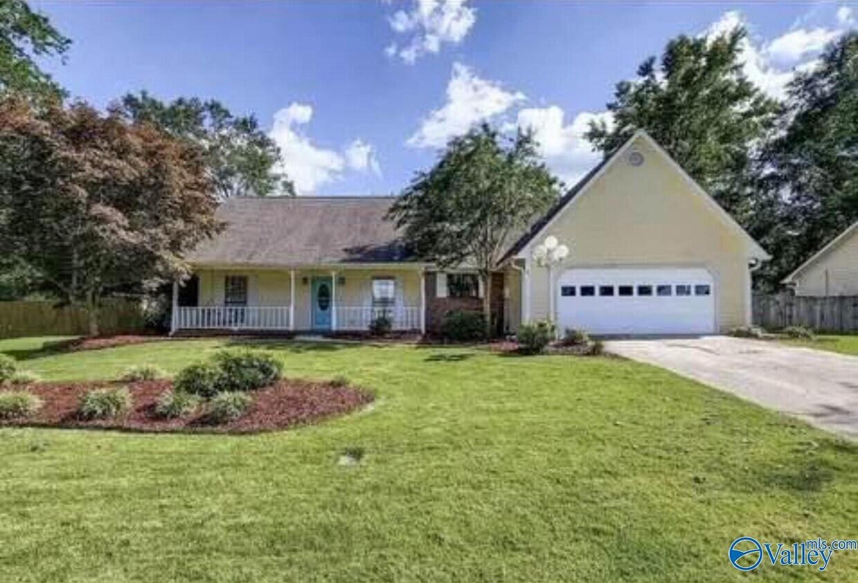 Primary Photo - 1802 Chickasaw Dr