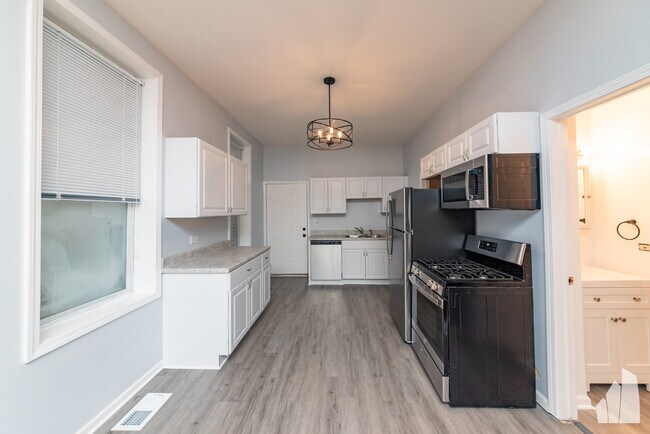 Foto del edificio - 2117 N Winchester Ave