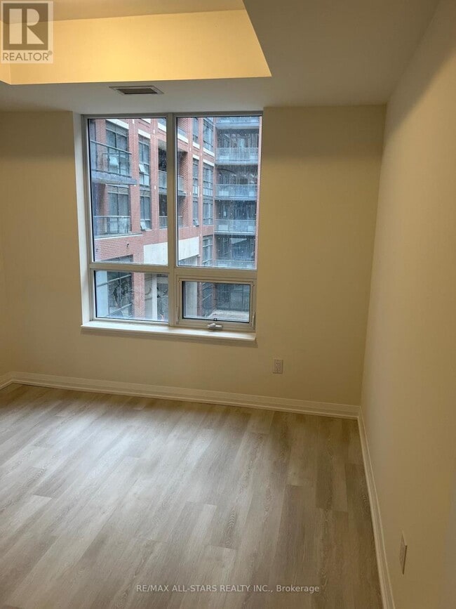 Building Photo - 3260 Sheppard Ave E