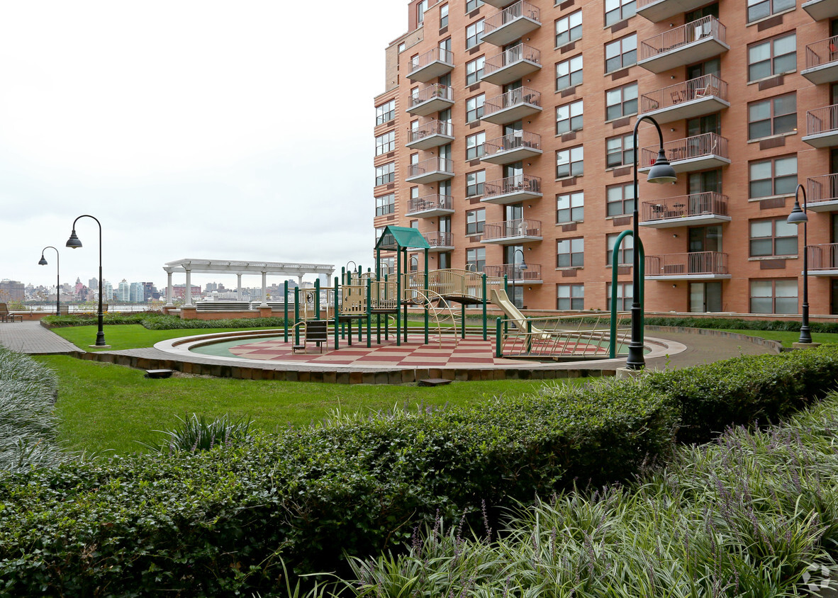 Hoboken South Waterfront - Apartments in Hoboken, NJ