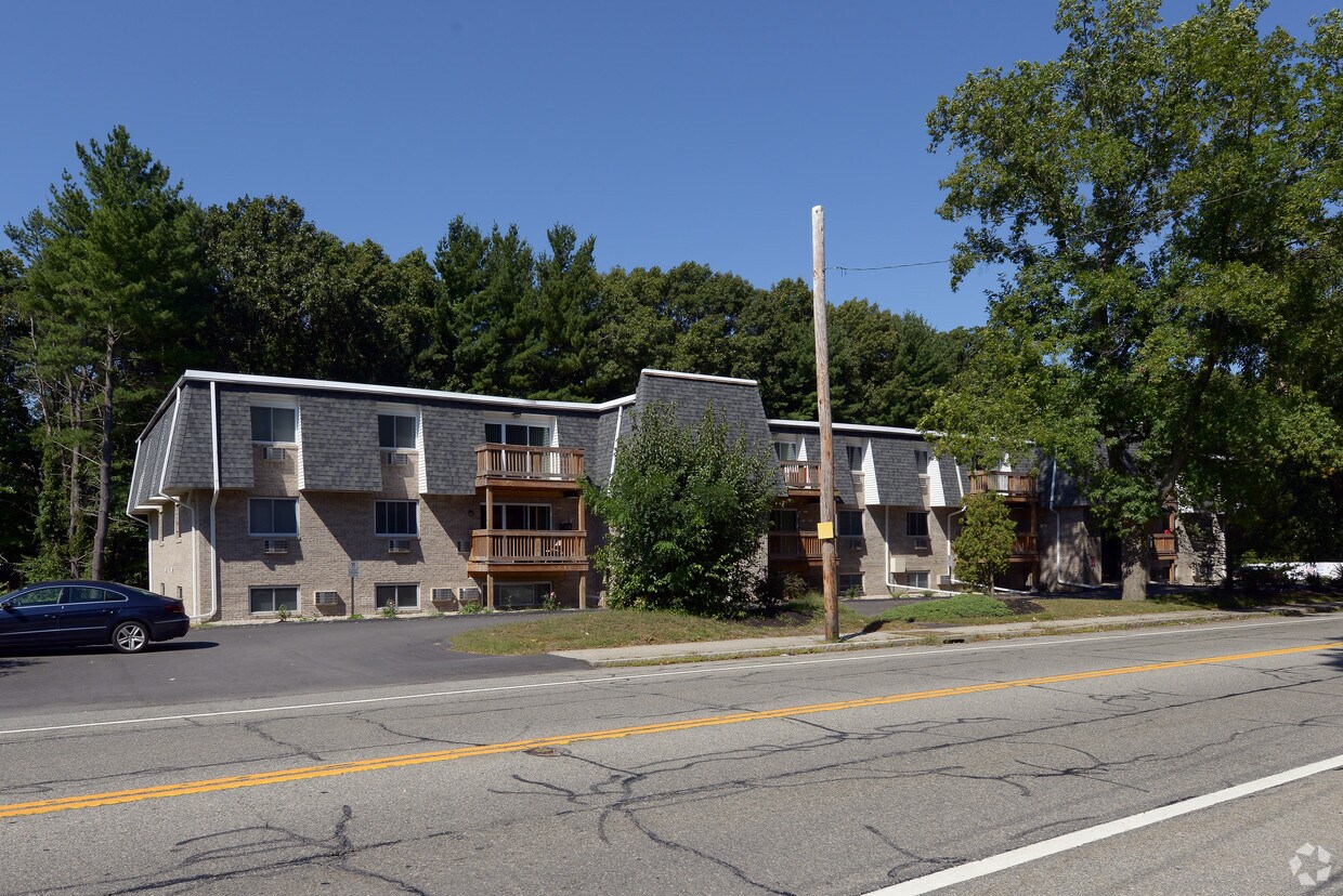 Dean Estates Apartments Cranston, RI