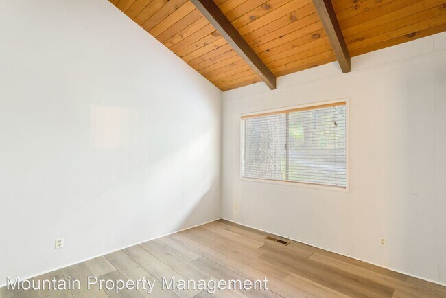 Foto del edificio - 3 br, 2 bath House - 887 Arrowhead Villa Rd