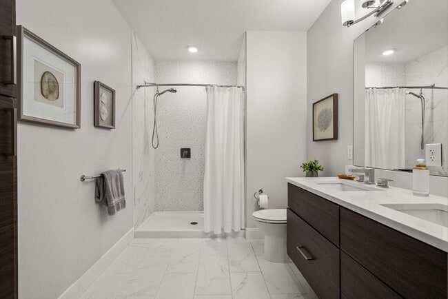 Building Photo - 220 Ventura Ave