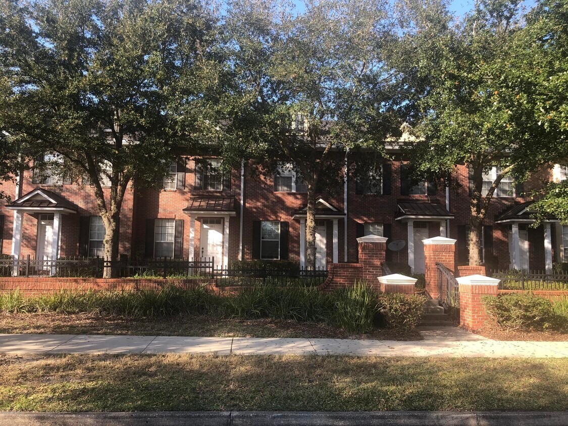 Foto principal - 1480 Pitney Cir