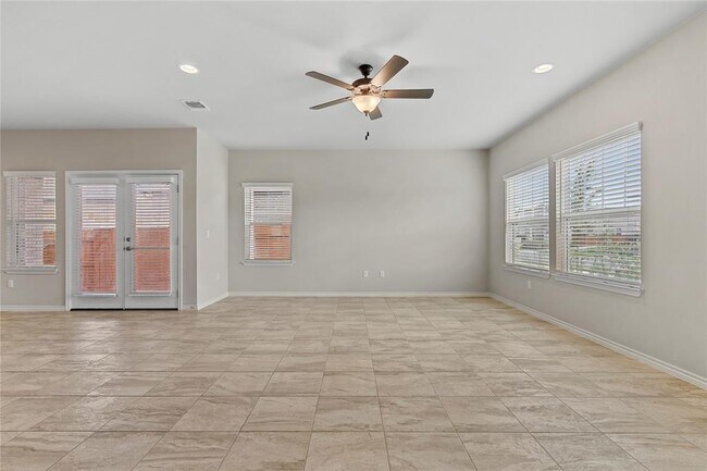 Foto del edificio - 8907 Looksee Ln