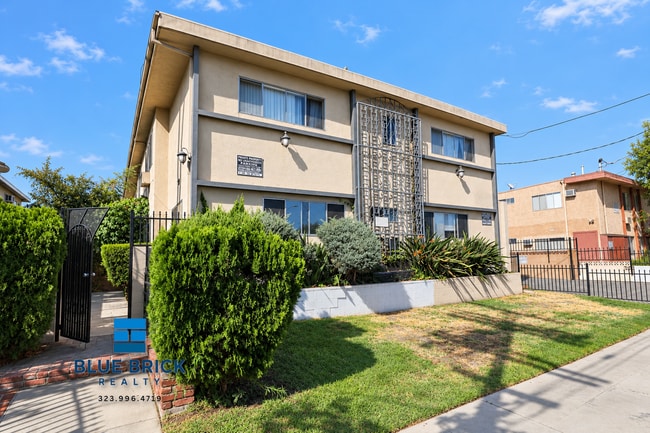 Building Photo - 11731 Kittridge St