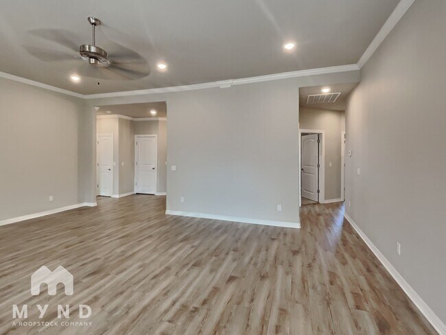 Foto del edificio - 1713 Woodhause Cir