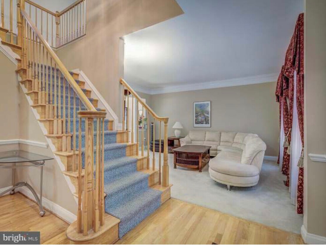 Foto principal - 1015 Heartfields Dr