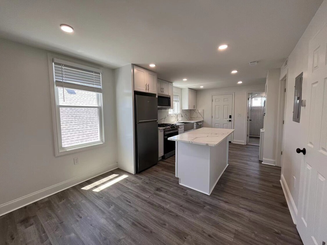 Foto principal - 336 Lowell St