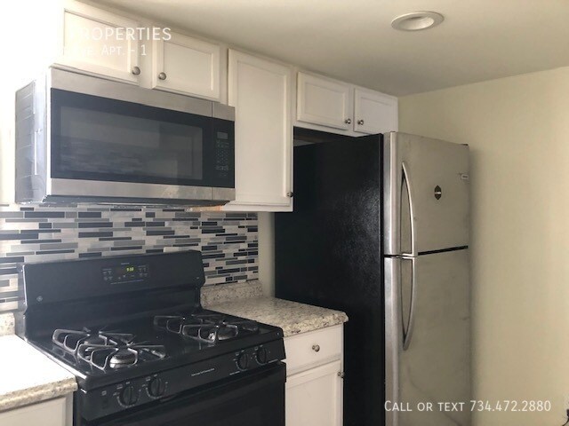 Foto del edificio - 369 1st Ave