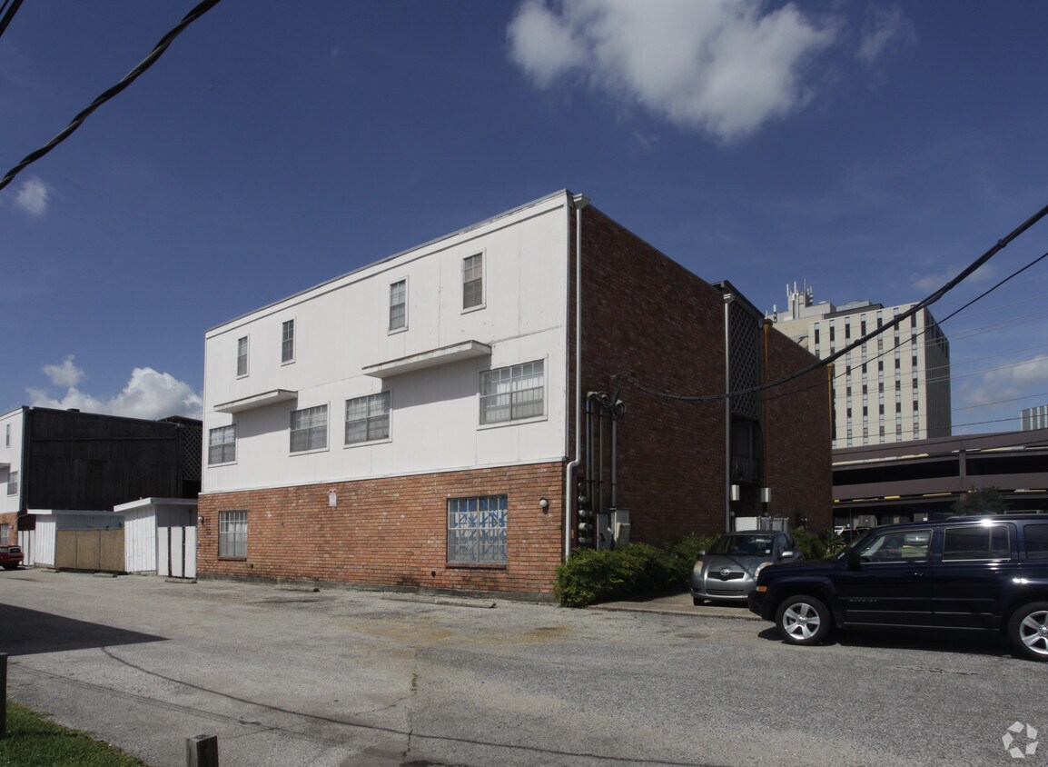 Foto del edificio - Ridgelake Plaza Apts