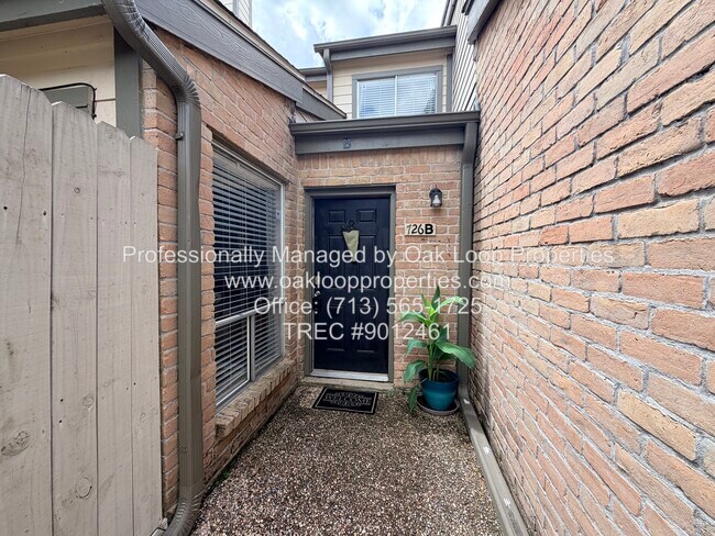 Building Photo - 726 Country Pl Dr