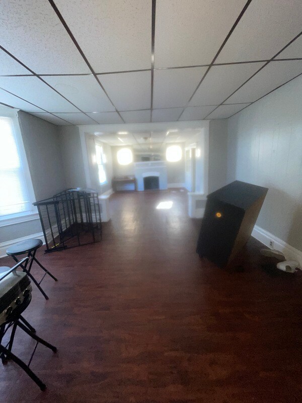 Foto del edificio - 7446 Liberty Ave