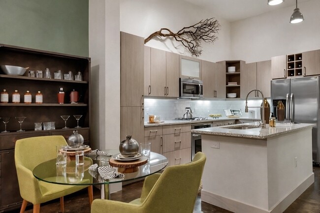 Photo - Skyline Farmers Market Apartments