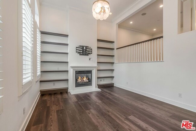 Foto del edificio - 5800 Seawalk Dr