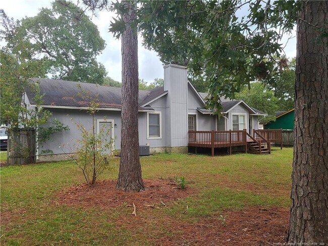 Building Photo - 7024 Calamar Dr