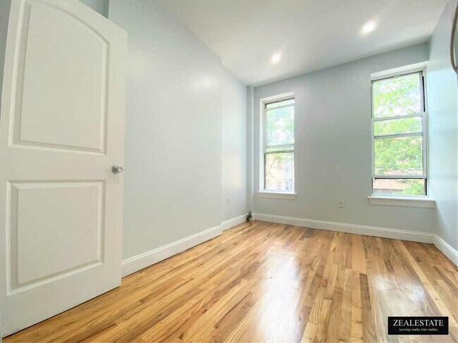 Building Photo - 254 54th St