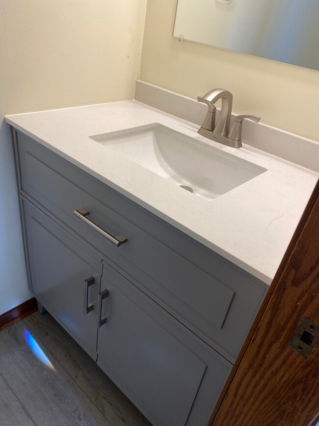 Foto del edificio - 10300 W Beacon Hill Dr