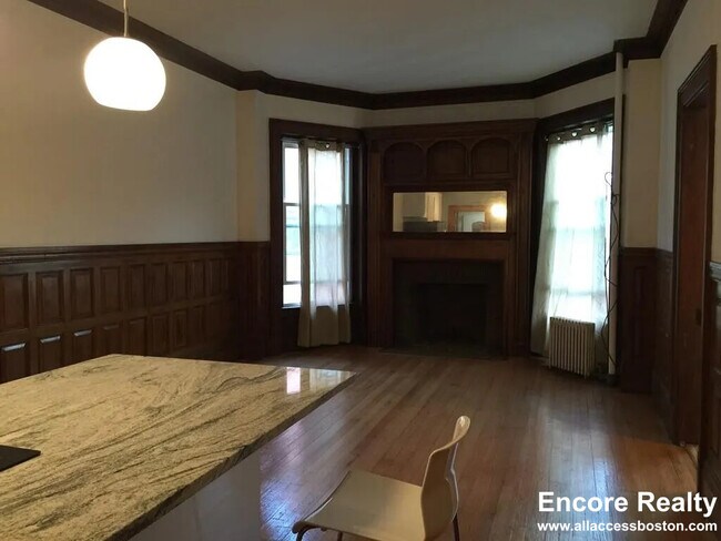 Foto del edificio - 849 Beacon St