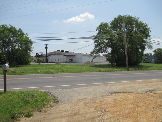 Building Photo - 917 Billingsport Rd