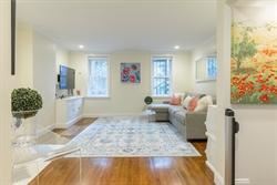 Building Photo - 2 br, 1 bath  - 220 W Springfield St
