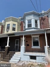 Building Photo - 533 E Walnut Ln