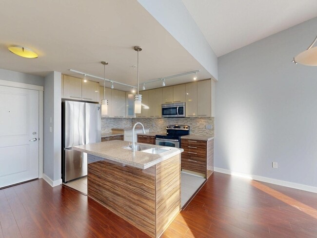 Building Photo - 12039-12064 64 Ave