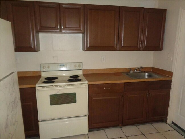Foto del edificio - 345 NW 5th St