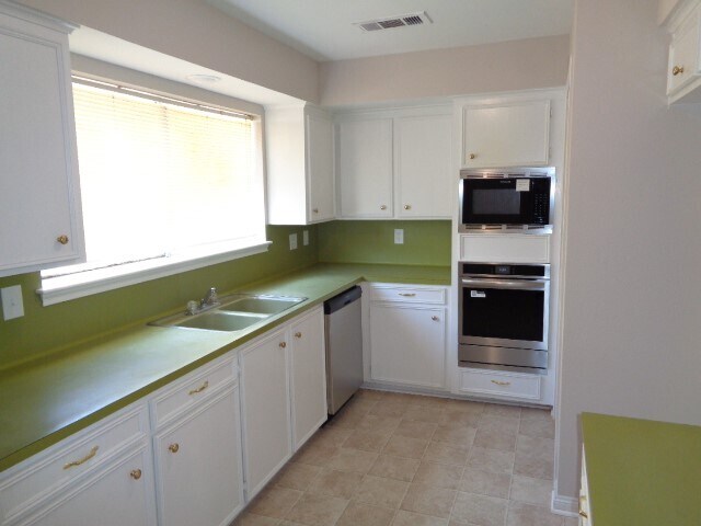 Foto del edificio - 12607 Big Stone Dr