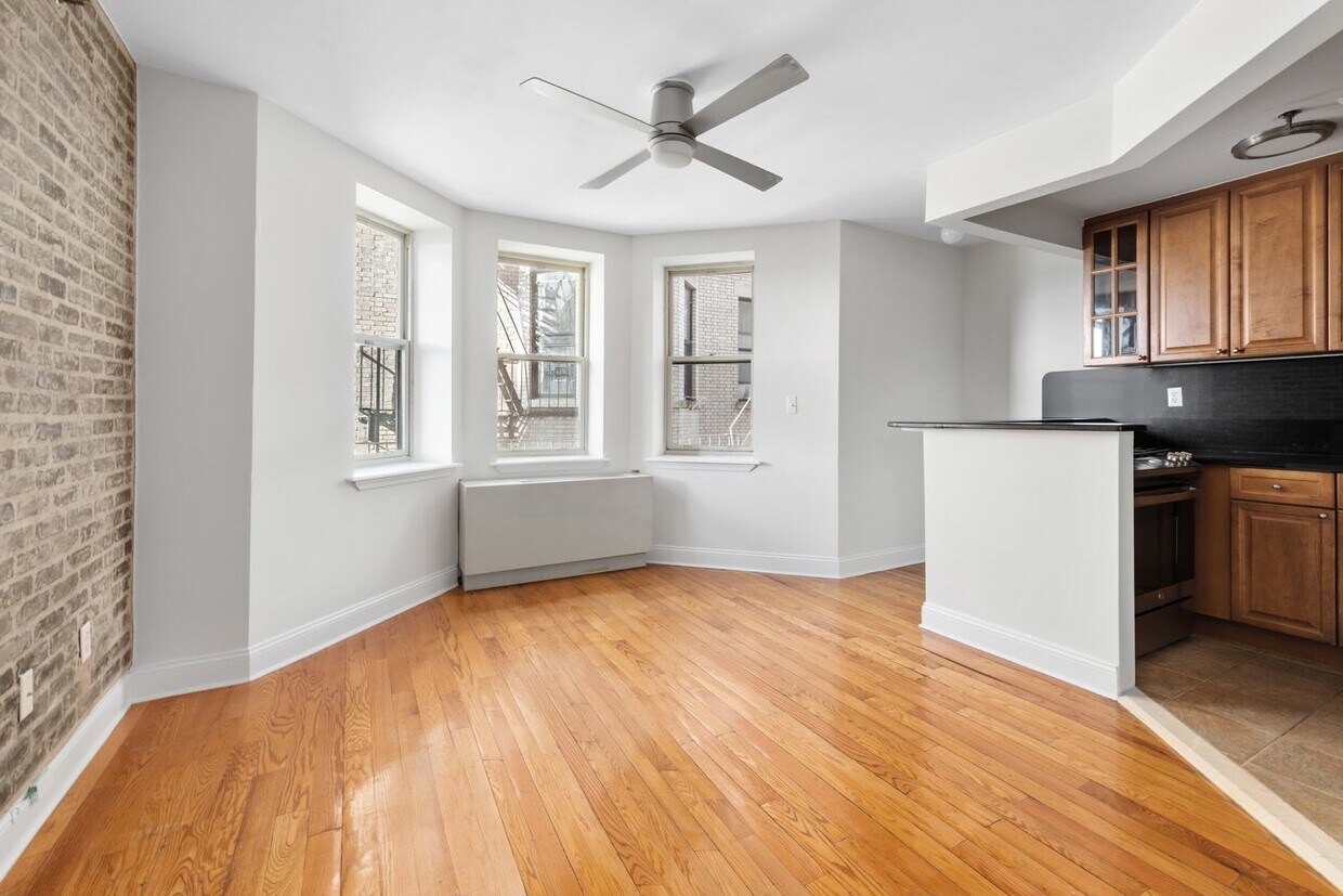 340 Cabrini Blvd Unit 202, New York, NY 10040 Room for Rent in New
