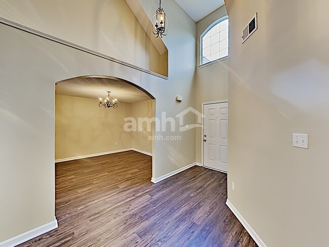Building Photo - 7155 Willow Point Drive