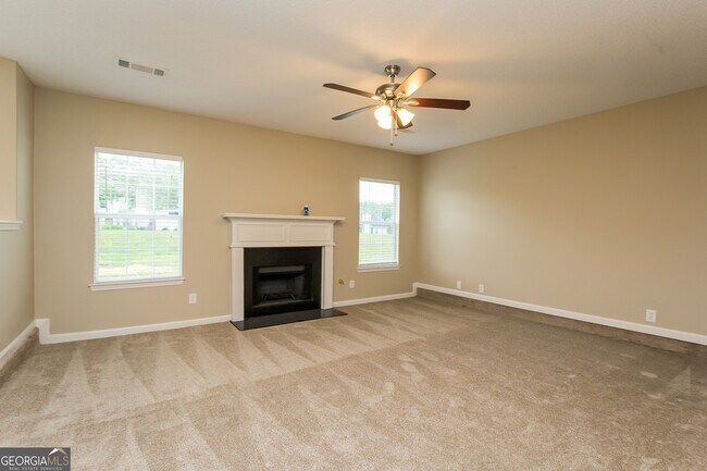 Foto del edificio - 6792 Foxfire Pl