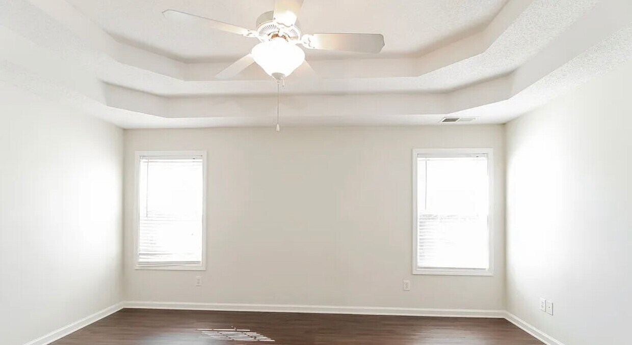 Building Photo - 213 Omega Ct