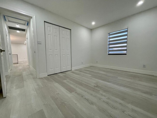 Building Photo - 934 32nd St