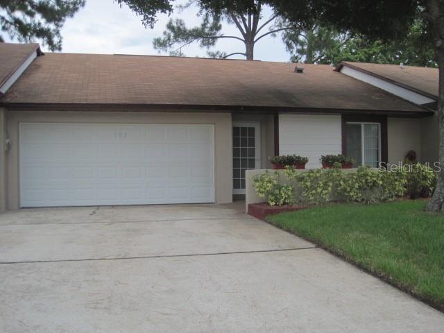 Foto del edificio - 102 Oakridge Ct