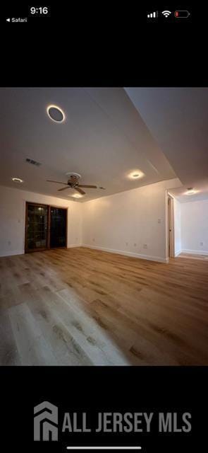 Building Photo - 405 N Oaks Blvd