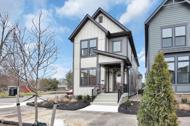 Building Photo - 105 Encore Park Bend