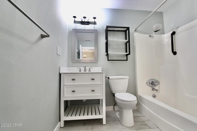 Building Photo - 1113 Redfish Cir