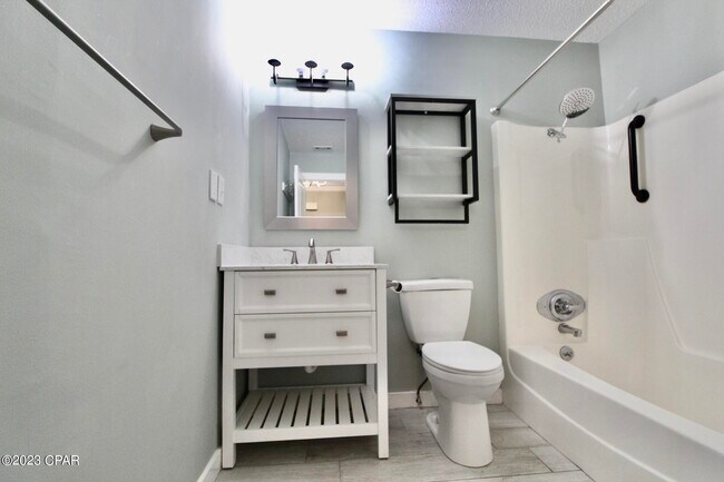 Foto del edificio - 1113 Redfish Cir