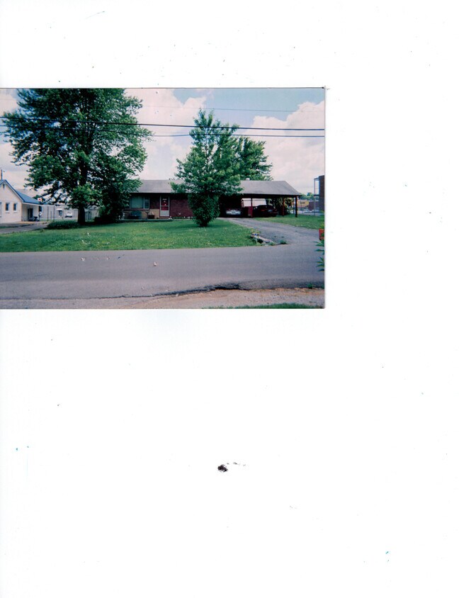 Foto principal - 2922 Old Clarksville Pike