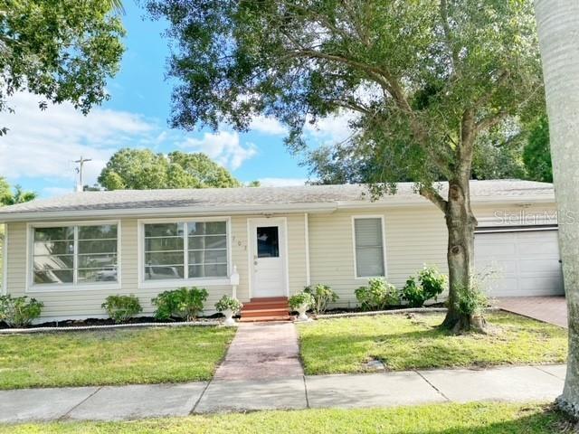 Foto principal - 703 W Olympia Ave