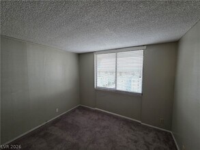 Building Photo - 3930 University Center Dr
