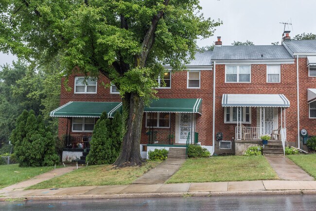 Foto del edificio - 1045 Cooks Ln
