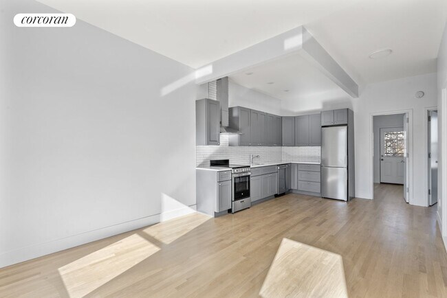 Building Photo - 1619 Bergen St