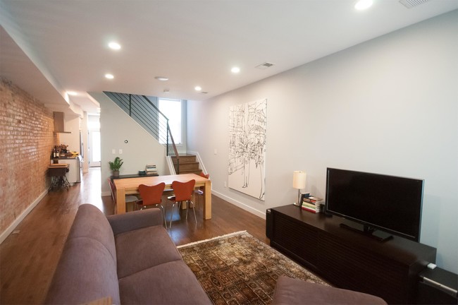 Foto del edificio - 1005 Kenyon St NW