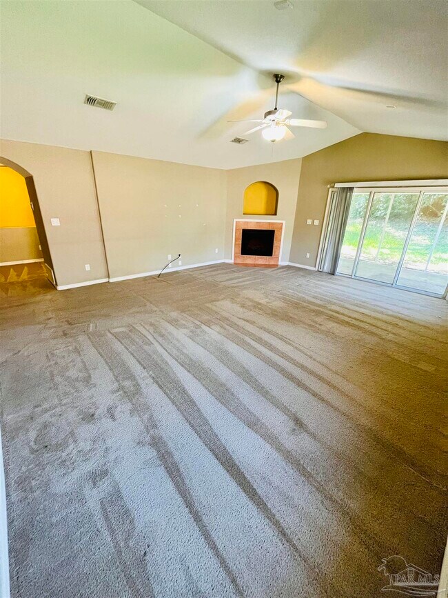 Foto del edificio - 2061 Pin High Dr