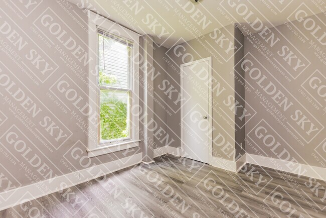 Foto del edificio - 611 W Jackson St